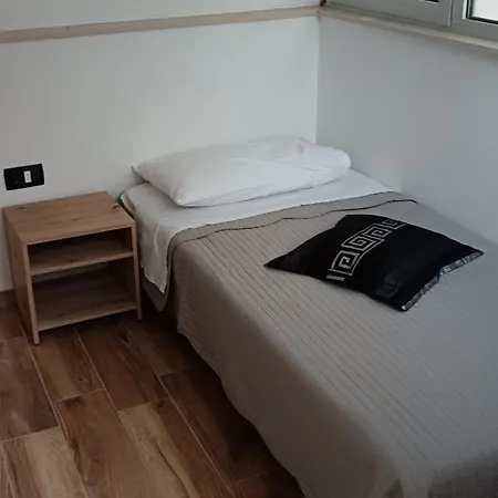 Little Garden House-omis Center Apartman Omis