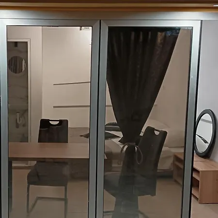 Apartment Little Garden House-omis Center Omis